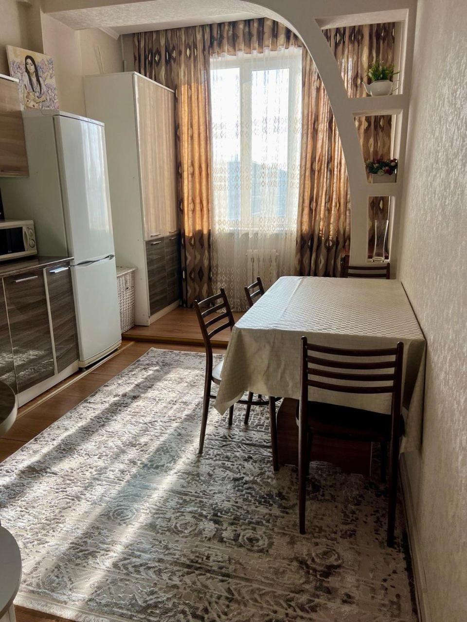 Promenade Bishkek Apartment Exterior foto